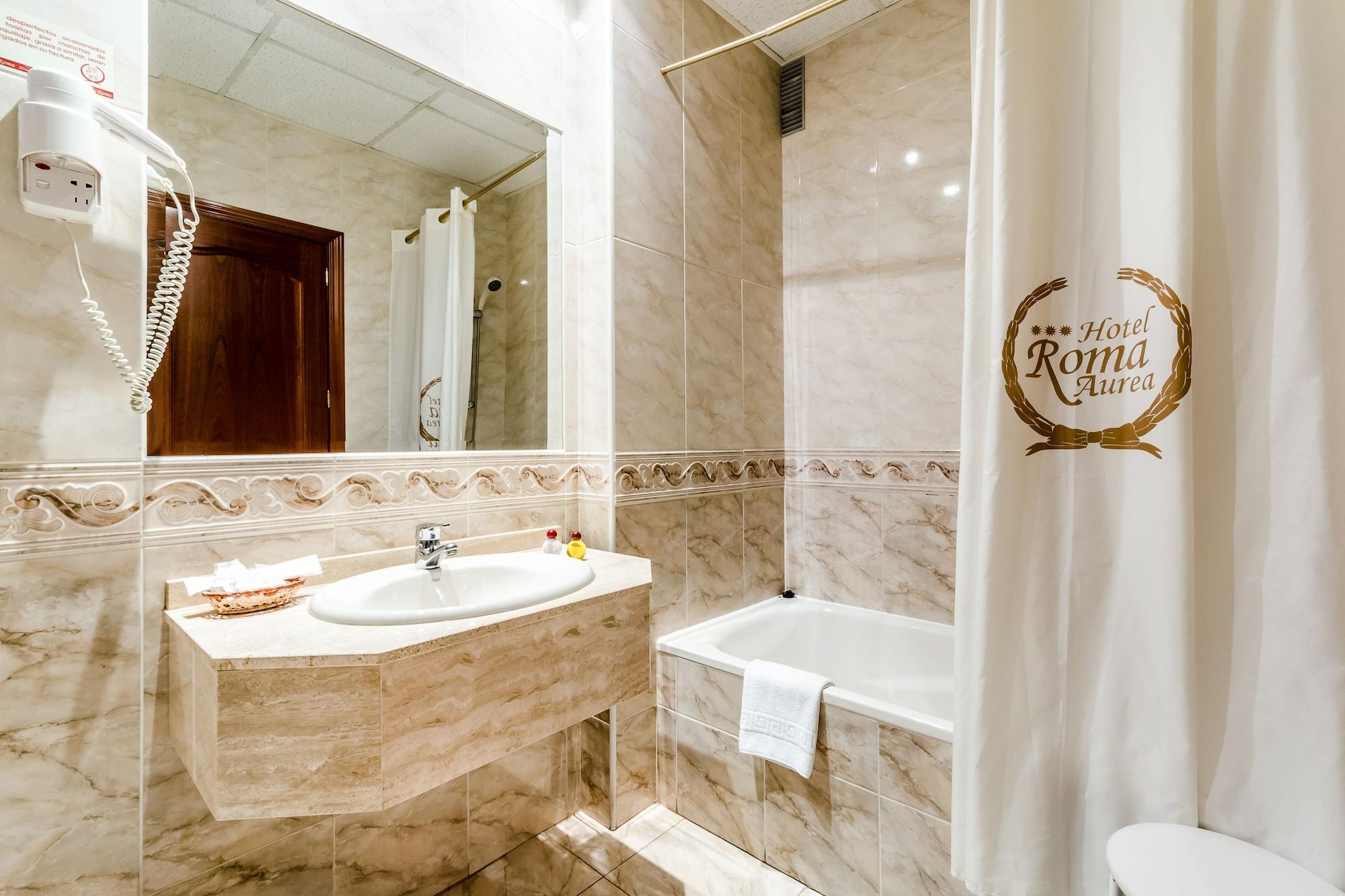 Roma Aurea Hotel Талавера де ла Рейна Екстериор снимка