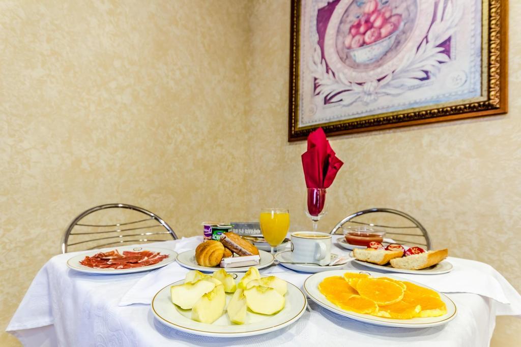 Roma Aurea Hotel Талавера де ла Рейна Екстериор снимка